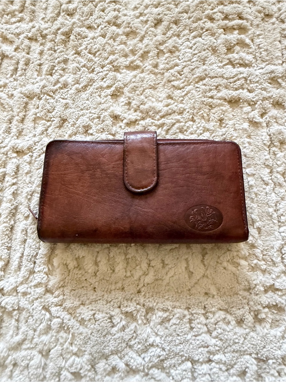 Buxton Brown Cowhide Leather Wallet with Snap Closure
